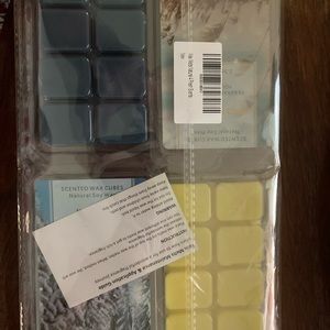 Package of four wax melt scents, new